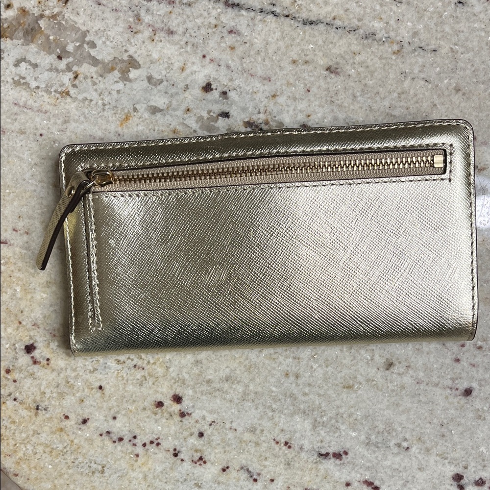 Kate Spade NY Bifold Snap Wallet – Women’s Wallet – 6.75” x 3.5” – Gold - Picture 3 of 15